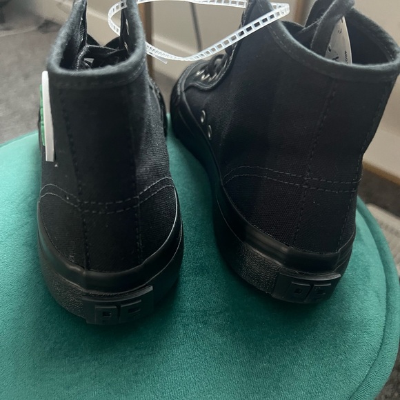 PF Flyers - Picture 3 of 6